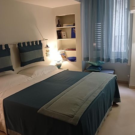 Palazzo Vaaz Leilighet Mola di Bari Eksteriør bilde