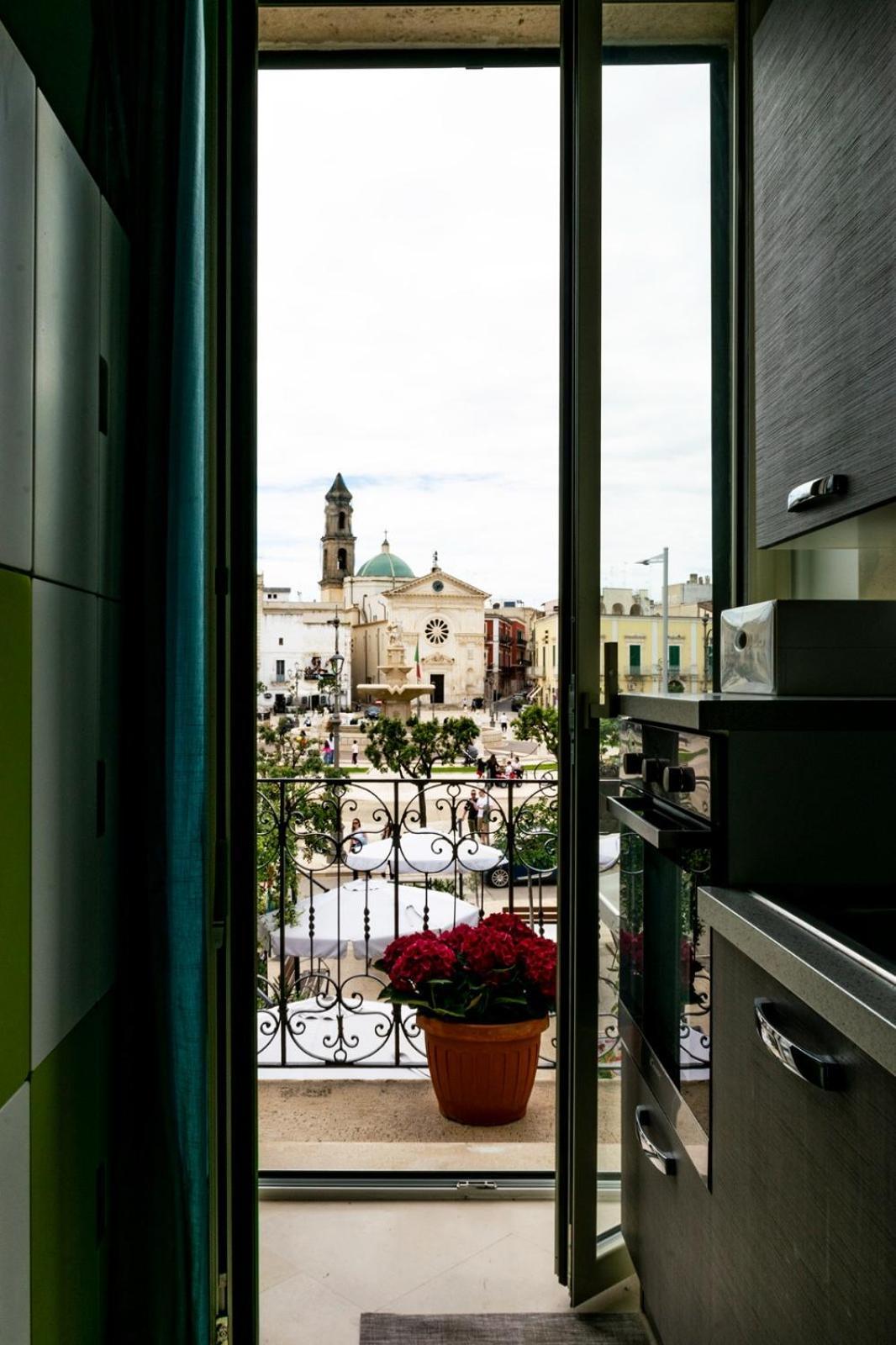 Palazzo Vaaz Leilighet Mola di Bari Eksteriør bilde